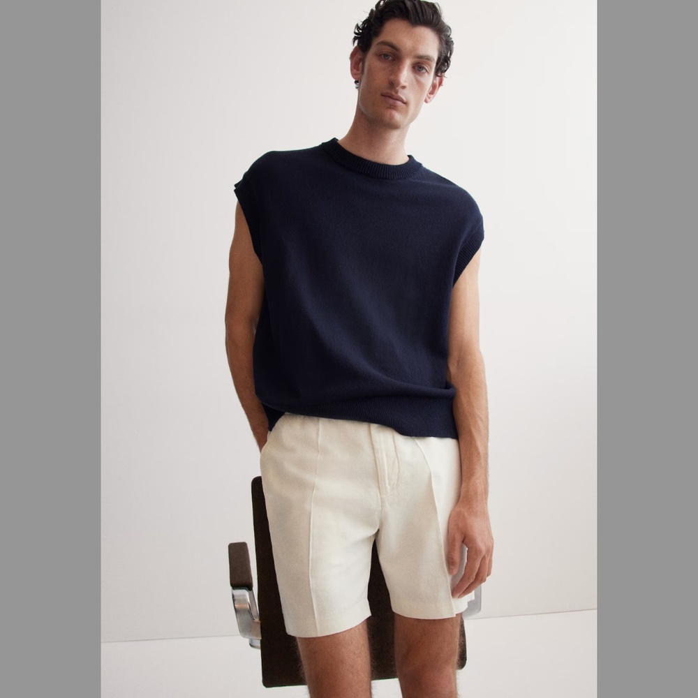H&M Regular-Fit Linen-Blend Shorts in Cream